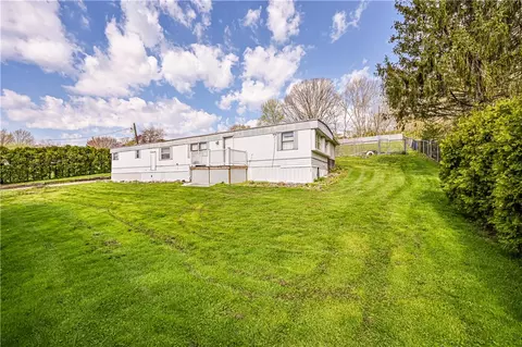 161149 Medsger Rd, Connellsville, PA 15425
