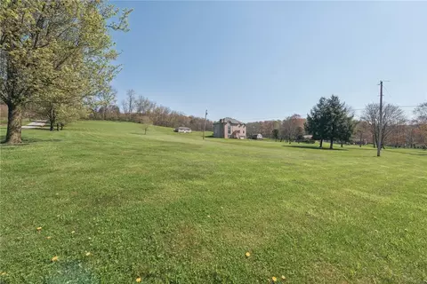 Exterior - 215 Walker Rd, Apollo, PA 15613 photo 3 of 7