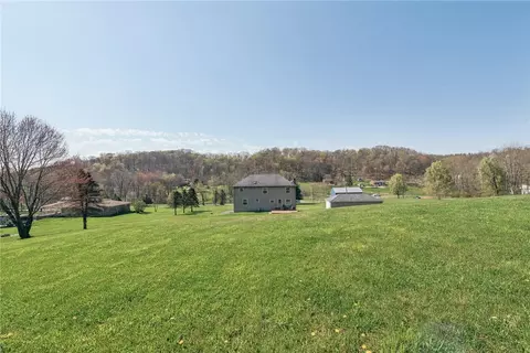 Exterior - 215 Walker Rd, Apollo, PA 15613 photo 6 of 7