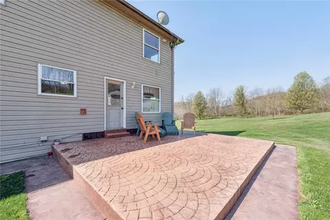 Exterior - 215 Walker Rd, Apollo, PA 15613 photo 4 of 7