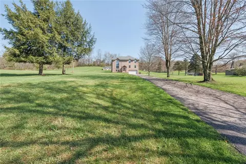 Exterior - 215 Walker Rd, Apollo, PA 15613 photo 2 of 7