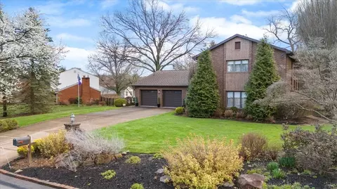 7 Davonshire Dr, Pittsburgh, PA 15238