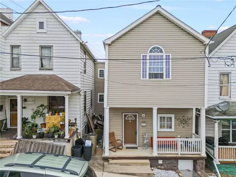 310 9th St, Charleroi, PA 15022