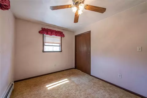 Bedroom - 315 Maple Hill Dr, Apollo, PA 15613 photo 3 of 4