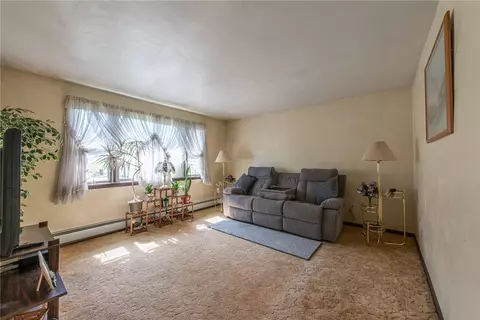Living - 315 Maple Hill Dr, Apollo, PA 15613 photo 1 of 4