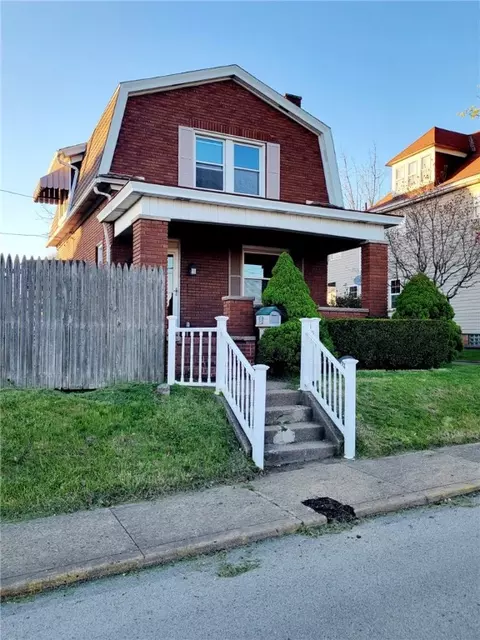 252 Deer Ln, Rochester, PA 15074