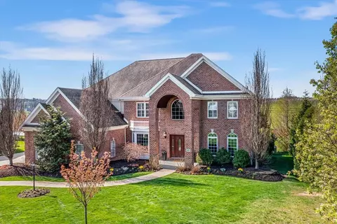 212 Windermere Ct, Canonsburg, PA 15317