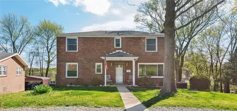 211 Shackelford Dr, Monroeville, PA 15146