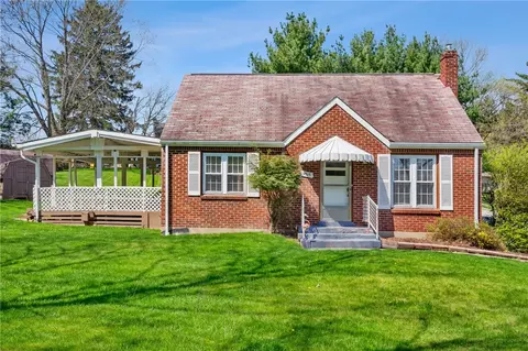 9515 Orchard Rd, Pittsburgh, PA 15237