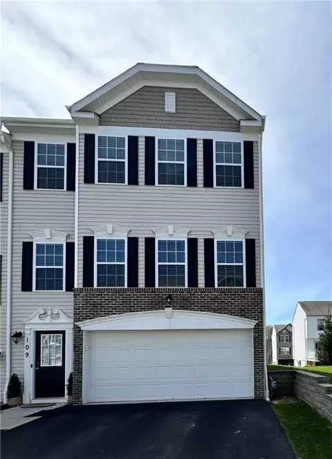 109 Holly Hill Dr, Greensburg, PA 15601