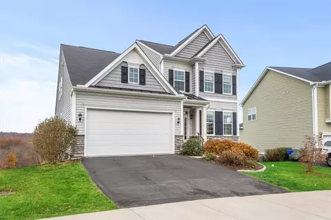 113 Dutch Creek Dr, Zelienople, PA 16063