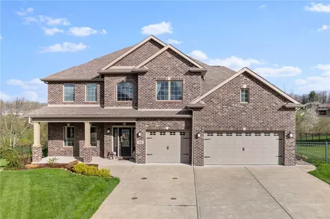 7482 Sierra Dr, Irwin, PA 15642