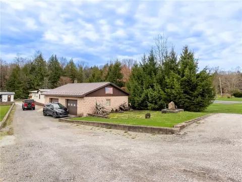 2652 Water Level Rd, Somerset, PA 15501