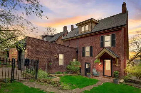 7545 Graymore Rd, Pittsburgh, PA 15221