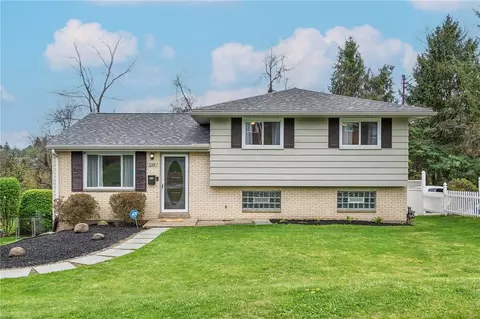 119 Lansdowne Dr, Verona, PA 15147