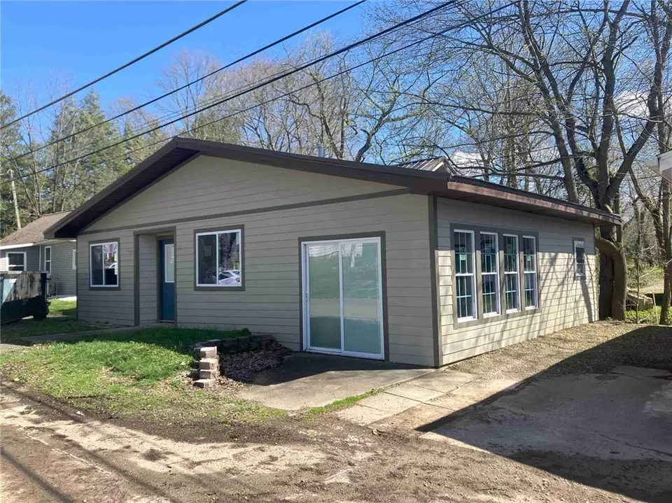12013 Teifer Ave, Conneaut Lake, PA 16316 | 10 Photos - Movoto