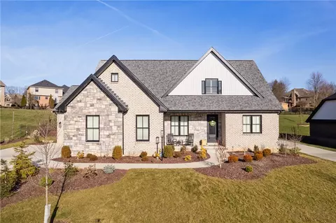 2064 Breezewood Dr, Canonsburg, PA 15317