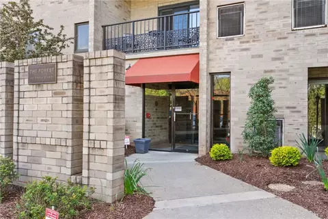 1400 Smokey Wood Dr #710, Pittsburgh, PA 15218