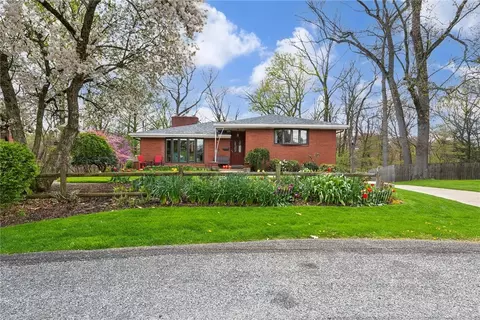 1350 Hillsdale Dr, Monroeville, PA 15146