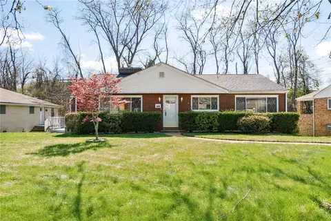 249 Clover Dr, Monroeville, PA 15146