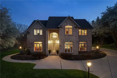6010 Stratford Ct, Pittsburgh, PA 15237