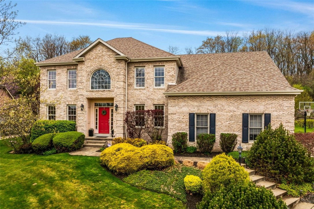 207 Dorsay Vly Dr  