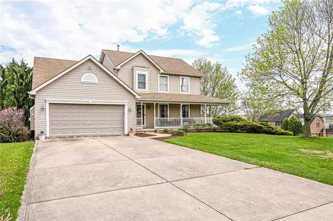 1151 Redoak Dr, Harrison City, PA 15636