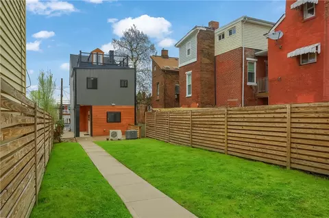 3829 Mintwood St, Pittsburgh, PA 15201