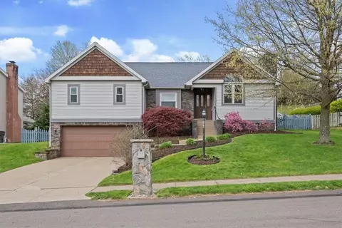 306 Larchmont Dr, Coraopolis, PA 15108