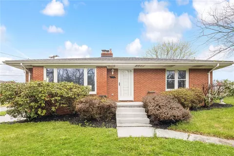 1203 Oaklawn Dr, Latrobe, PA 15650