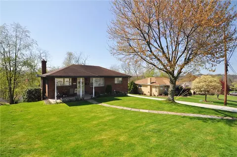 521 Oberdick Dr, Mckeesport, PA 15135