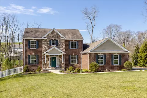 1145 Red Tail Holw, Washington, PA 15301