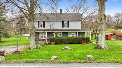 189 Hopwood Coolspring Rd, Hopwood, PA 15445