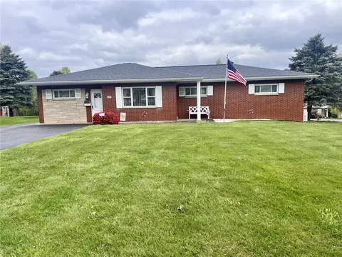 929 N Gallatin Ave Ext, Uniontown, PA 15401