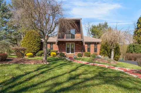 814 Golfview Dr, Mckeesport, PA 15135