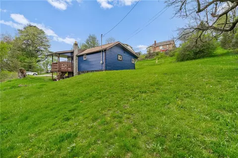 Exterior - 6 E Madison Ave, Irwin, PA 15642 photo 2 of 5