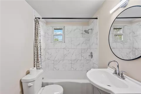 Bath - 6 E Madison Ave, Irwin, PA 15642 photo 1 of 2