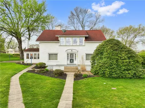 7450 Pennsylvania Ave, Irwin, PA 15642