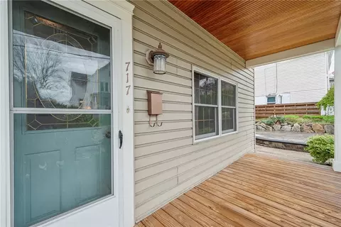 717 8th St, Irwin, PA 15642 photo 2