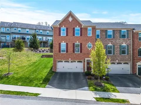 701 Carver Dr, Wexford, PA 15090
