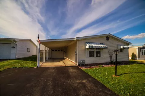 906 Canary Ln, Apollo, PA 15613