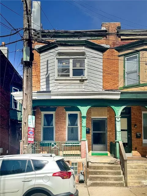 3205 Joe Hammer Sq, Pittsburgh, PA 15213