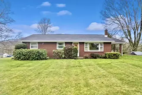 72 Climax Rd, Robinson, PA 15949