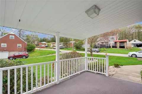 Exterior - 2127 Elizabeth Ct, Export, PA 15632 photo 4 of 8