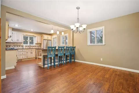 Dining - 2127 Elizabeth Ct, Export, PA 15632 photo 2 of 3