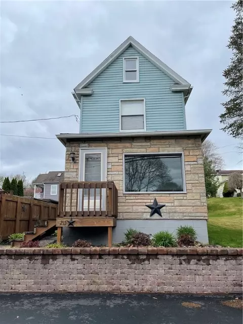 215 Pine Hill Rd, Kittanning, PA 16201