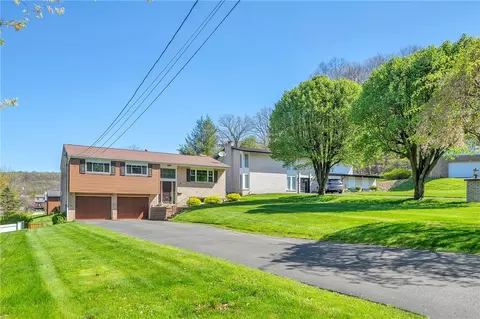 101 Vincennes Ct, Trafford, PA 15085