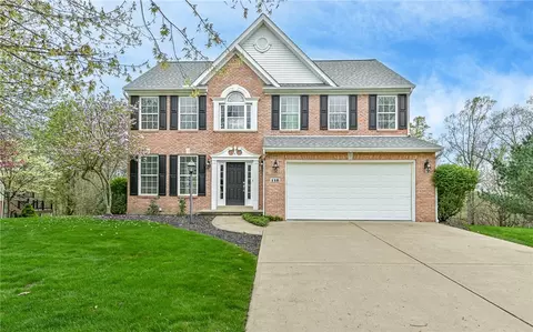 118 Southridge Dr, Cranberry Township, PA 16066
