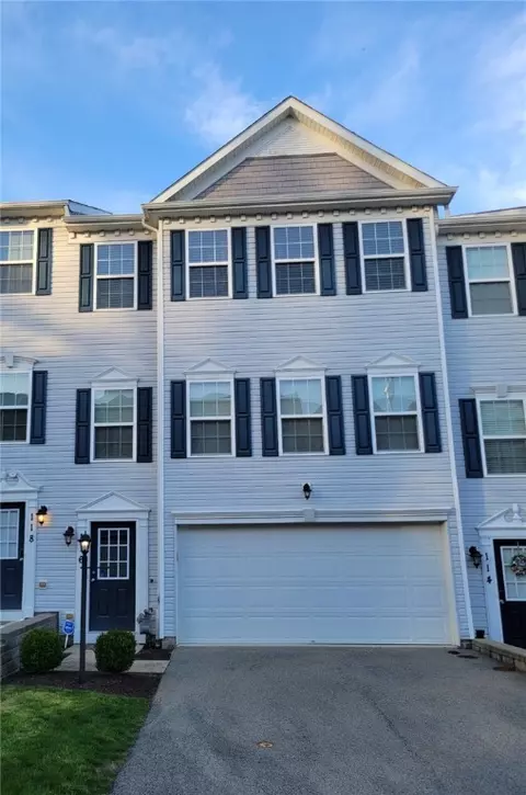116 Holly Hill Dr, Greensburg, PA 15601