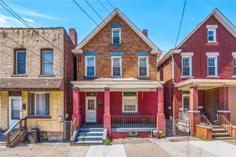 237 Fleet St, Braddock, PA 15104
